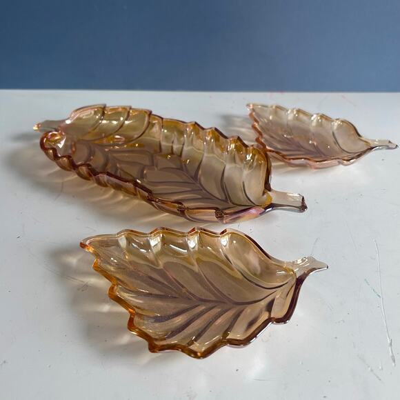 Carnival Marigold Glass Leaf Candy Nut Dish Tray Vintage 1950’s Set of 3 - Picture 1 of 6